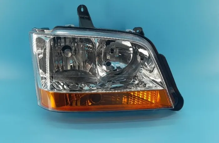 Farol Blazer Eletrico com Ambar  Ano:2001-2003 Marca:TYC