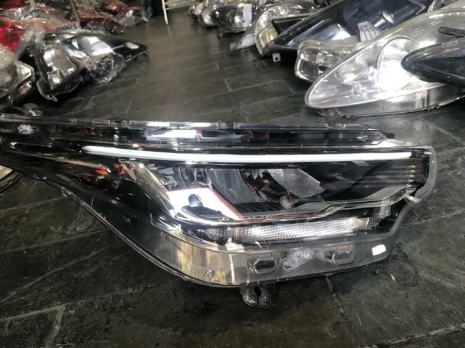 Farol strada nova com led zero