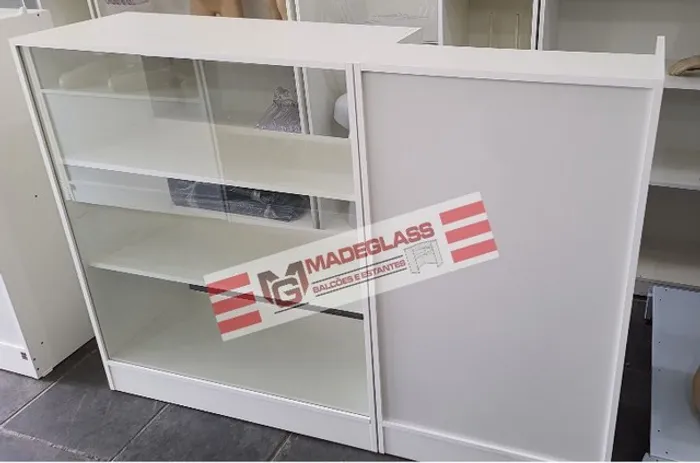 Balcão vitrine c/ Balcão caixa - Parcelamos em 12x sem juros no cartão