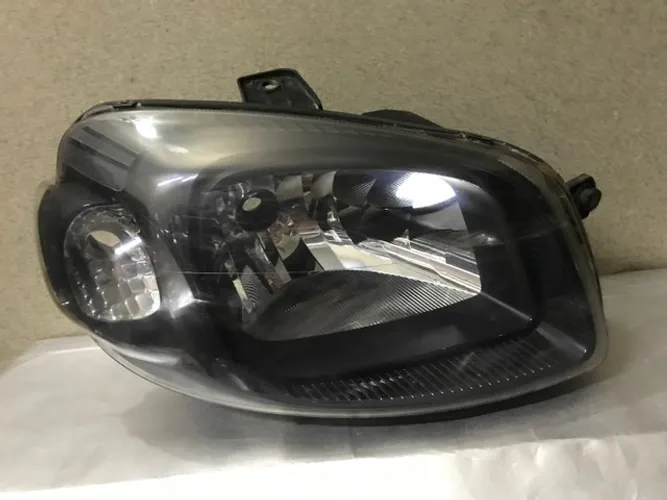 Farol Fiat Uno Way (máscara negra )