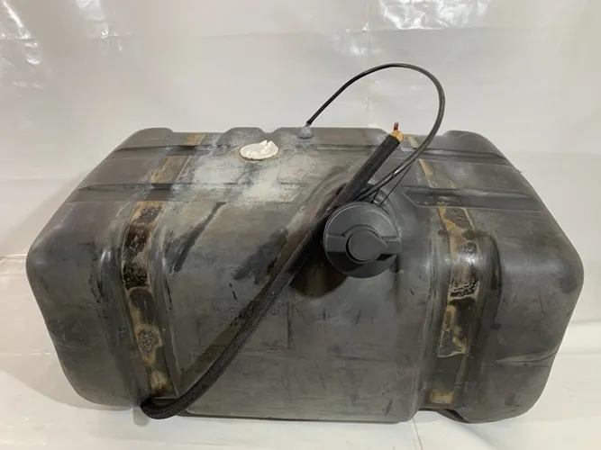 Tanque combustível usado