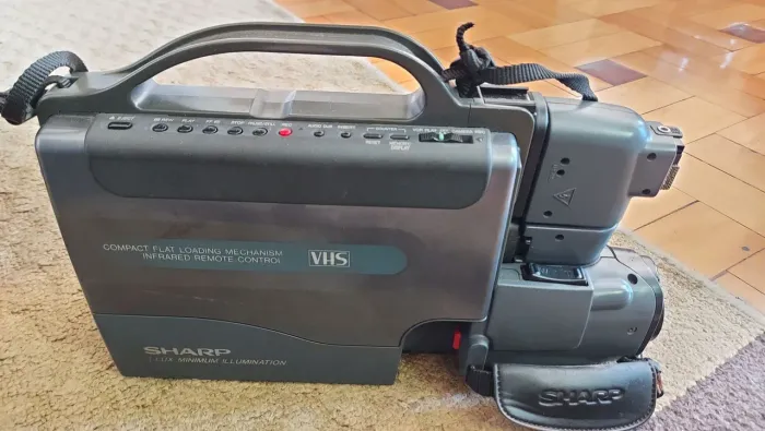 Filmadora Sharp VHS SlimCam