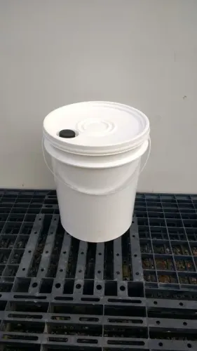 Balde Vasilhame Recipiente Bombona plastica branco de 18 ou 19,8 - 20 LTS