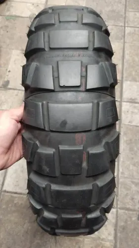 Pneu usado Bridgestone Adventure Cross AX41 170/60-17