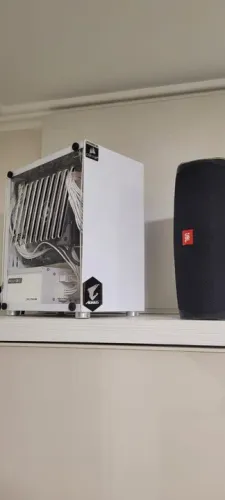 Mini PC com alto desempenho para games e outros