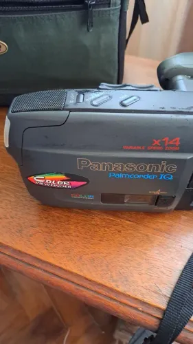 Câmera Panasonic pequena Palmcorder IQ×14