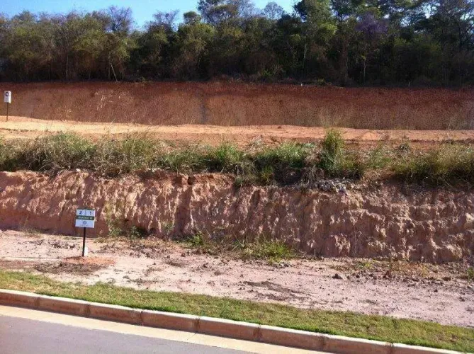 OPORTUNIDADE LOTE CONDOMÍNIO VALLE DA SERRA