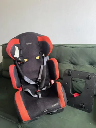 Cadeirinha de bebê para carro