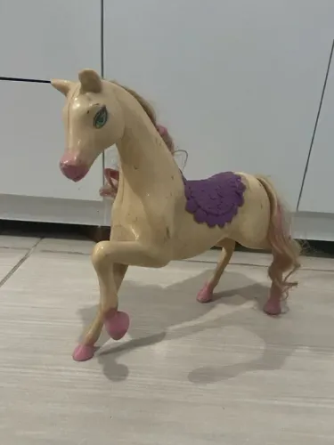 Cavalo barbie escola de princesas