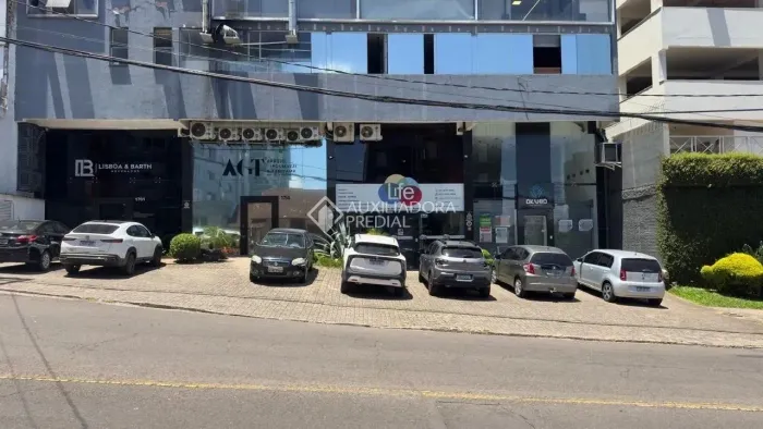 Excelente loja comercial com mesanino no Centro de Novo Hamburgo a 20m da Av. Dr. Maurício