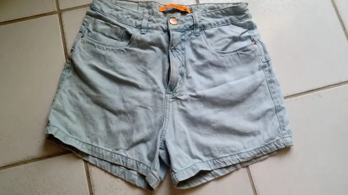 Short Jeans Claro Feminino tamanho 40 cintura alta marca Oone Wolf 