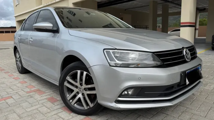 Volkswagen Jetta Comfortline 1.4 TSI 16V 4P Aut. 2016