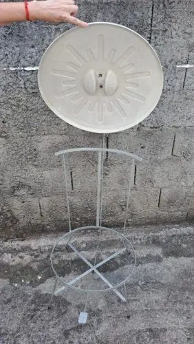 SUPORTE DE LIXEIRA COM PEDAL E TAMPA REDONDA GRANDE