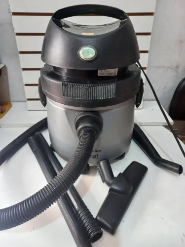 Aspirador de pó Electrolux A10 1200W