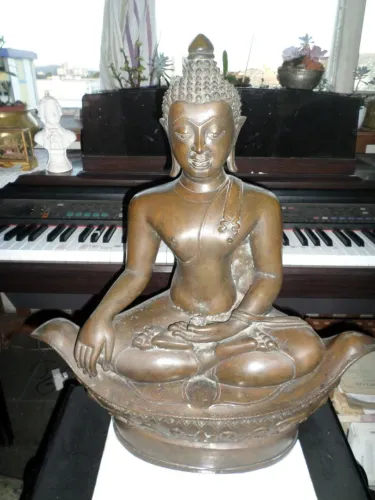 Buda (budha) em Bronze - Raro Antiguidade daTailândia . Peso: + 21 kg Altura 60 cm