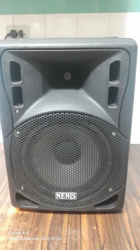 Caixa amplificada Nenis 
