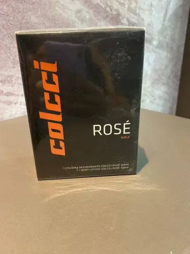 Perfume volvi rosé girls