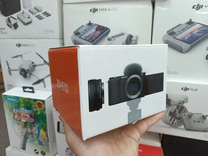 Vende-se Sony ZV-E10 kit Lente 16-50mm - Câmera Mirrorless - Nova