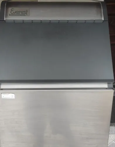Máquina de gelo Everest EGC 50, 220v 