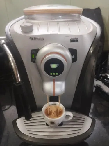 Máquina de café Saeco odea