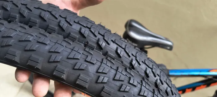 Vendo par de Pneus Michelin Force 29 x 2.25