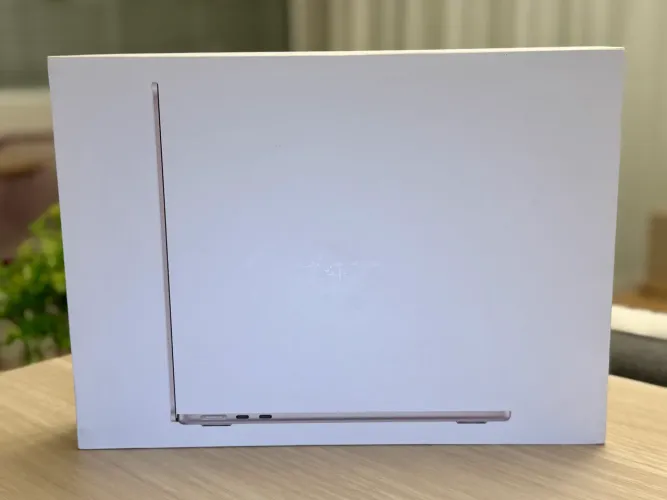 Macbok air 13 Polegadas M4 16GB 256SSD Starlight - Novo/Lacrado- Pronta Entrega