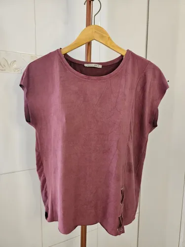Camiseta Feminina em Suede Luigi Bertolli