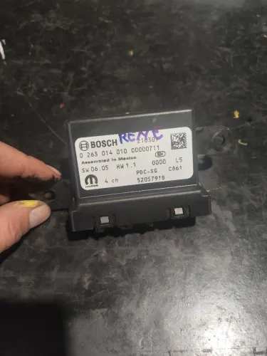 Módulo sensor estacionamento Renegade 52057918