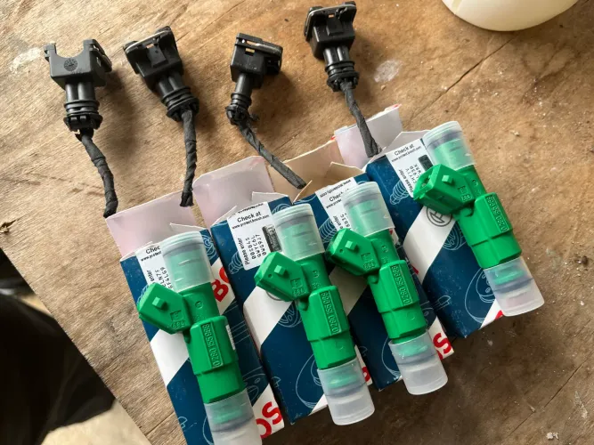 Bicos bosch 42lbs Green Giant Novos