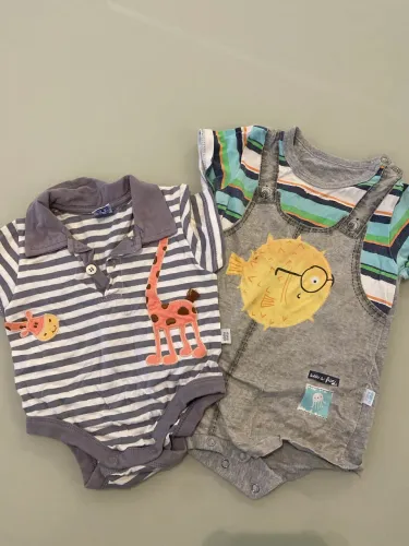 2 bodies alphabeto 0-3 meses ( tamanho M