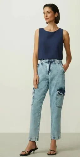 calça jeans mom cargo shoulder