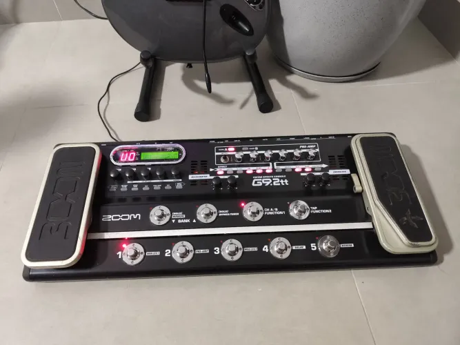 Pedaleira zoom G9.2tt