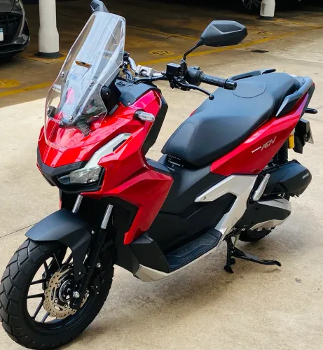 HONDA ADV 160 25/26 1.200 KM VENDO AGIO R$ 26.800,00+12 PARCELAS DE R$ 730,00