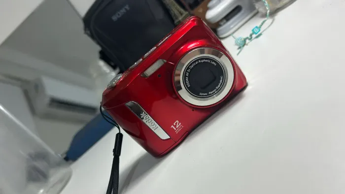  Kodak EasyShare C143. CÂMERA DIGITAL 