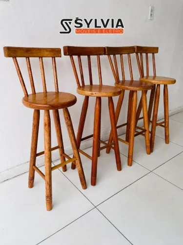 BANQUETAS ANGELIM ASSENTO REDONDO 