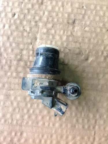 Motor Reservatorio Agua Limpador Parabrisa Rav4 2015