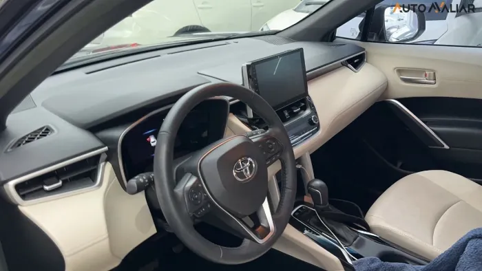 Corolla Cross Xrx Híbrido 2022 22000 km 147.990