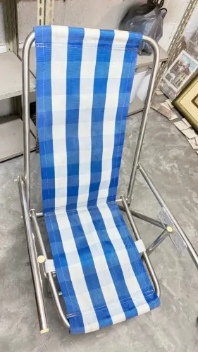  Cadeira de praia toda em aço inox, muito resistente e perfeito estado de conservação 