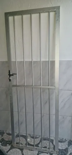 grade de alumínio 210x70