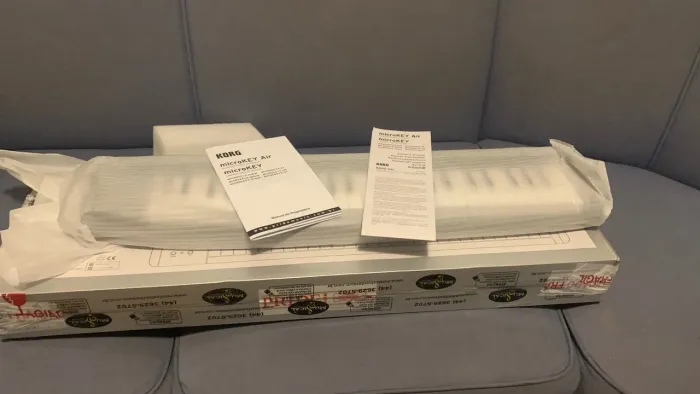 Korg microKEY 2 49 na caixa controlador midi
