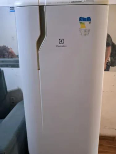 Geladeira Eletrolux - Frost Free