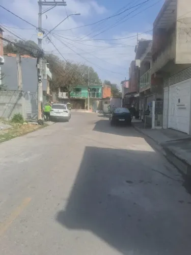 Terreno em Jandira com documento,aceita financiamento,com uma parte da fundação já feita.