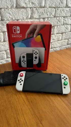 Nintendo Switch OLED + Jogos 