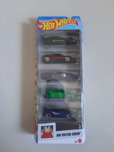 Hot Wheels 5 pack - Ferrari, Aston Martin