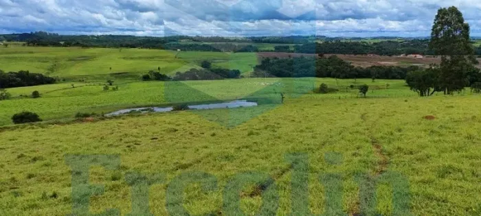 ÁREA À VENDA EM ITAPETININGA - SP
