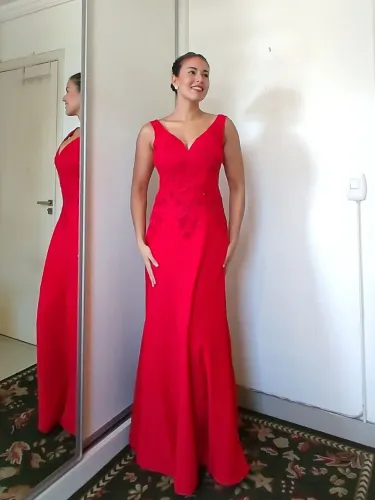 Vestido longo de festa vermelho c/ brilho bordado