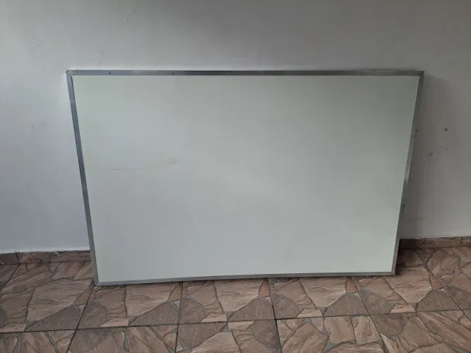 Lousa Branca Nova 1x0x1,5m