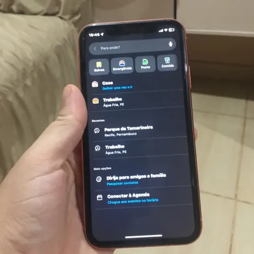 Vende-se iPhone XR laranja 64 gigas