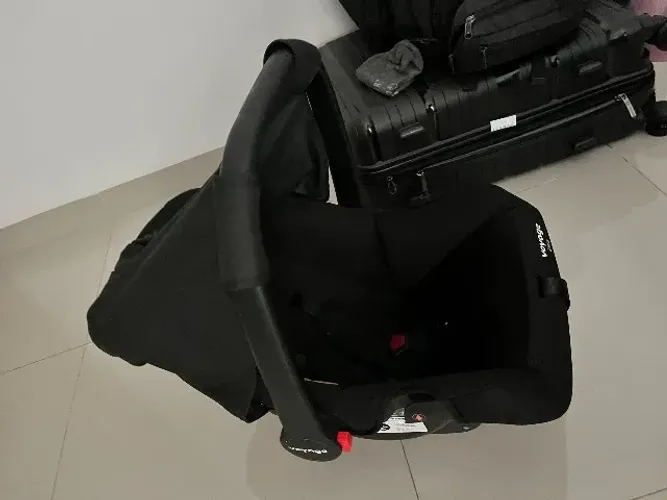 Vendo bebê conforto