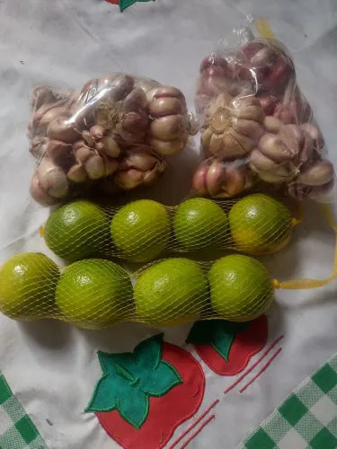 Lote de limão e alho $15 , Promoção/Padre Miguel